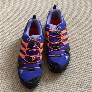 adidas kids hiking sneakers